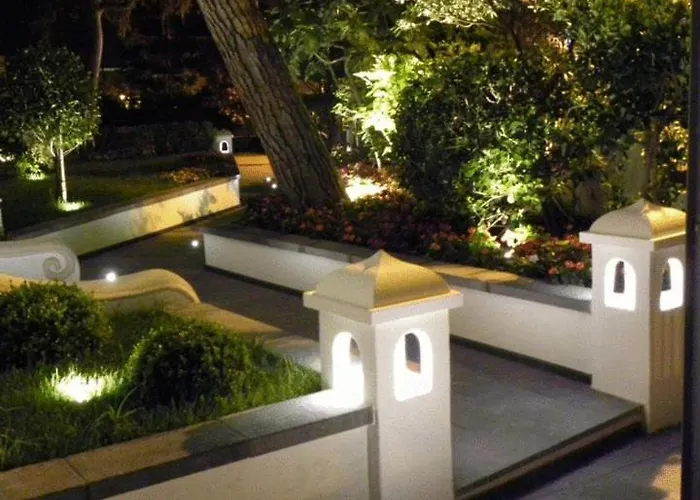 La Pineta Hotel Beach & Spa